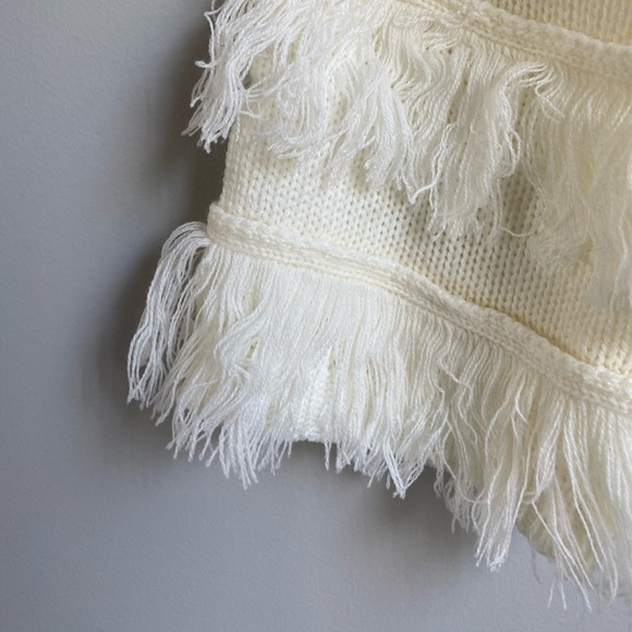 White Tassel Sweater - Picture 6 of 8